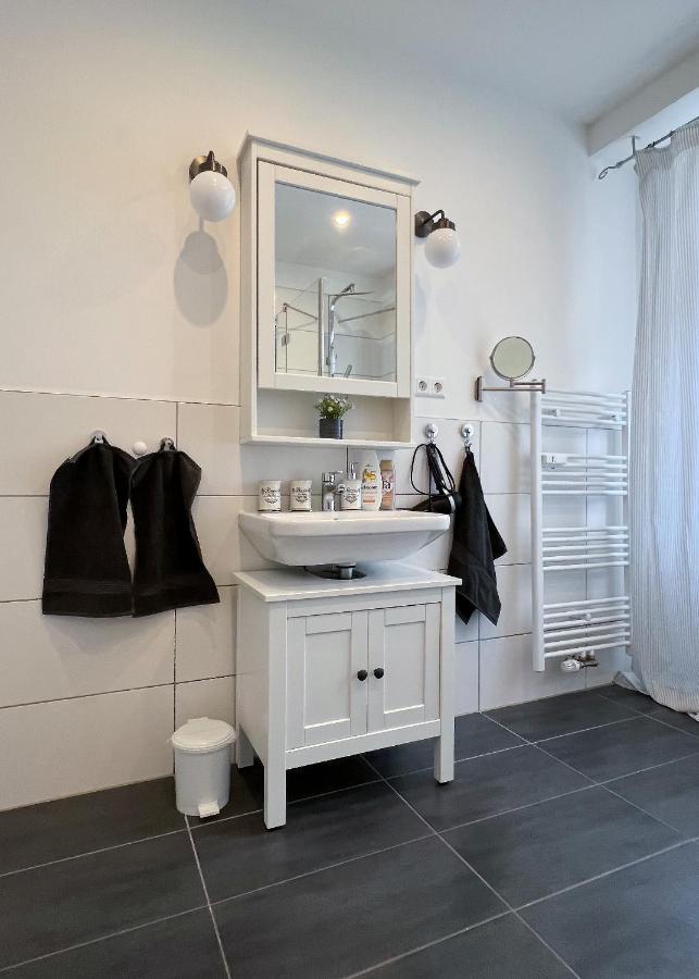 Modernes Studio Appartement Mit Leseecke Gernsbach Exteriör bild